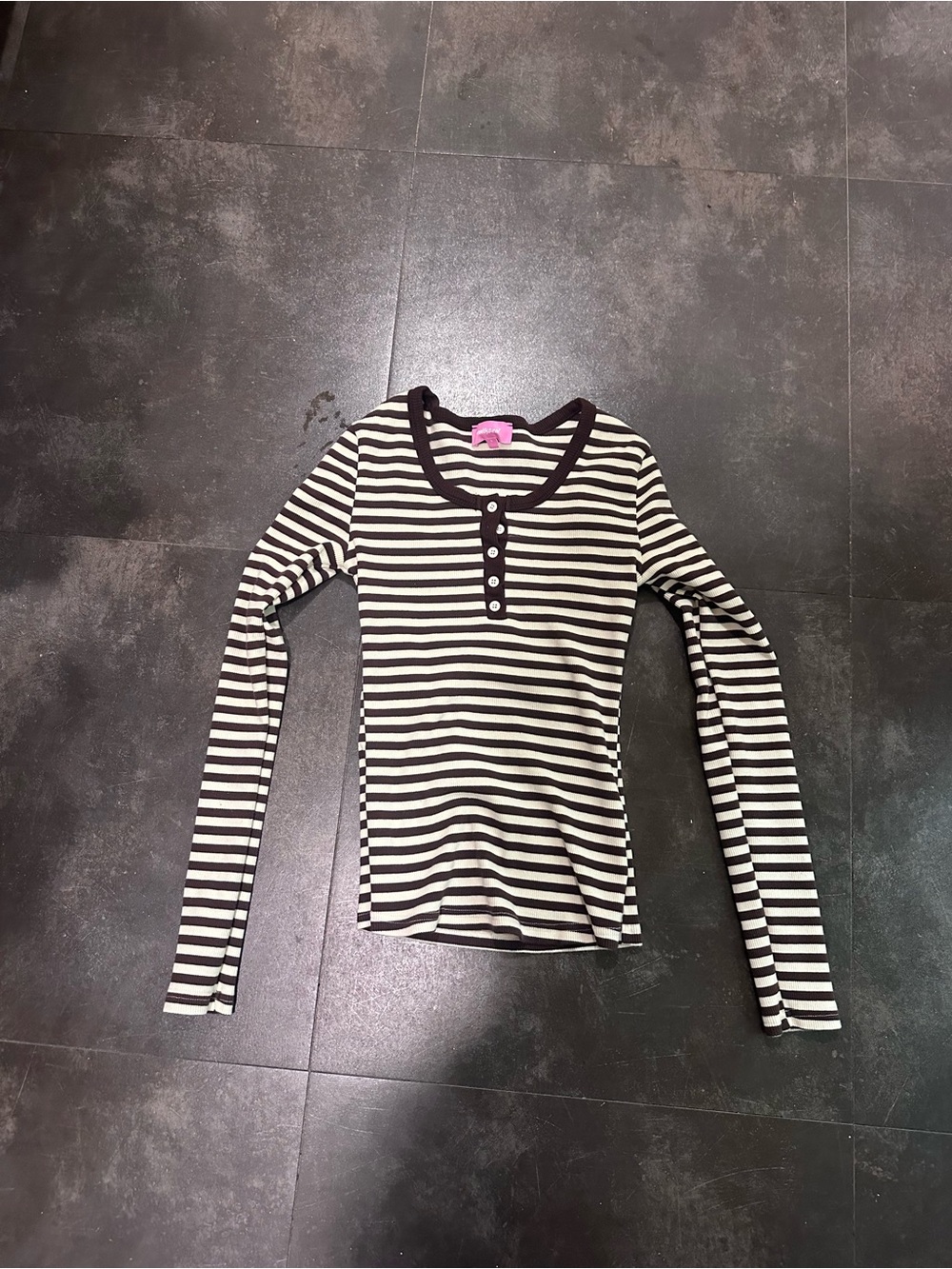 Edikted Brown & White Striped Button-Front Ribbed Top